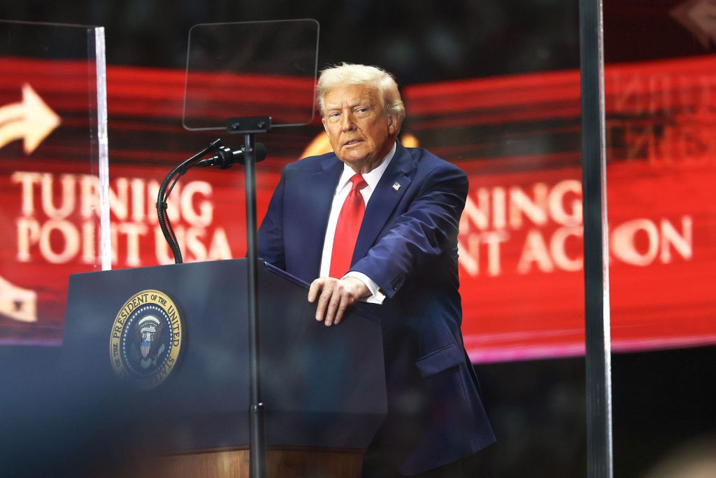 250922-trump-kirk-rs-d15e98.jpg