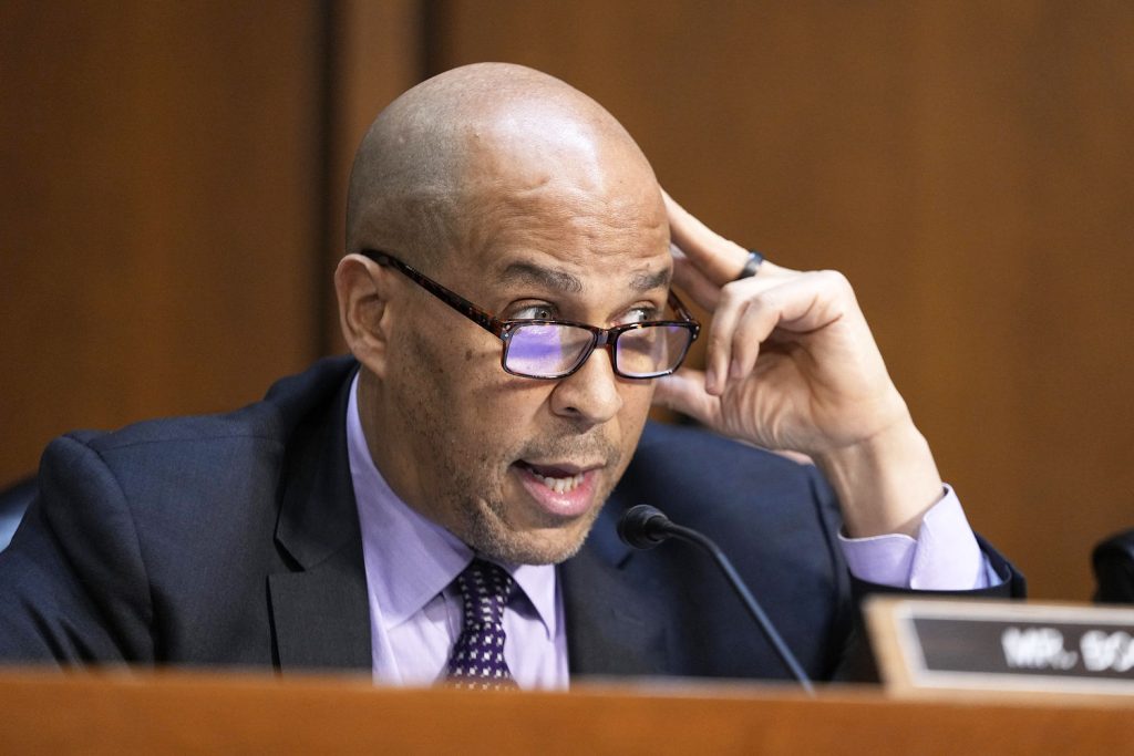 251008-cory-booker-shutdown-zz-474cf6.jpg
