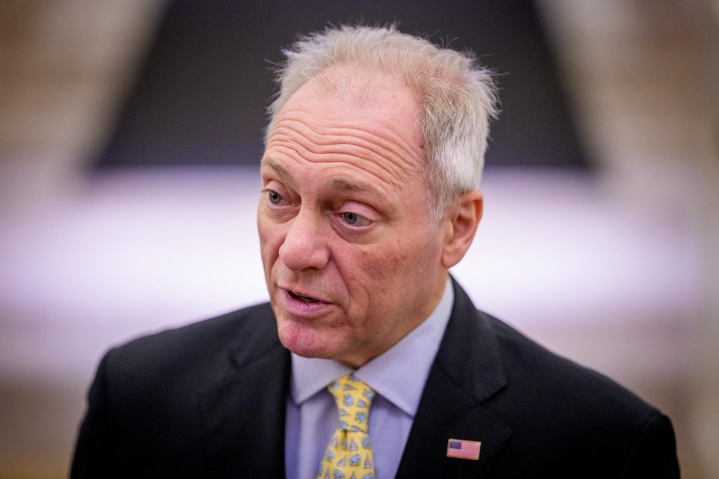 251013-steve-scalise-zz-5da0c3.jpg