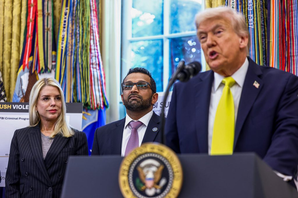251015-trump-patel-gk-4bbb60.jpg