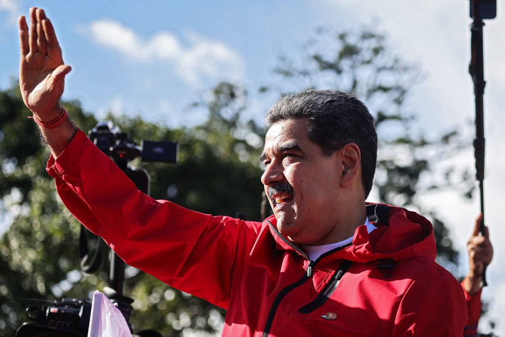 251016-nicolas-maduro-zz-4e3ed9.jpg