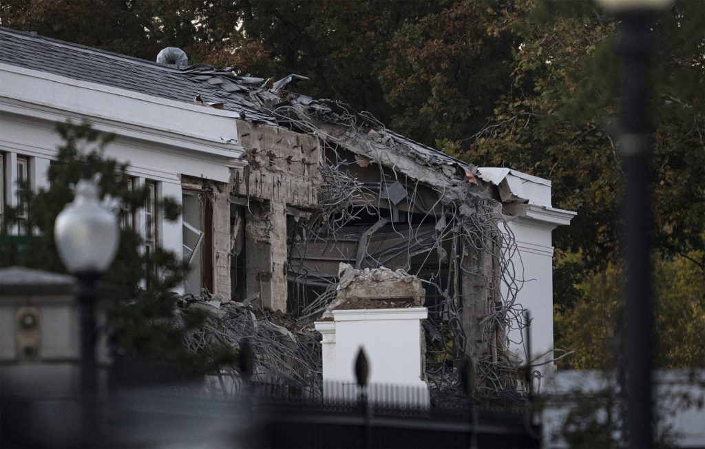 251021-east-wing-white-house-zz-5651c3.jpg