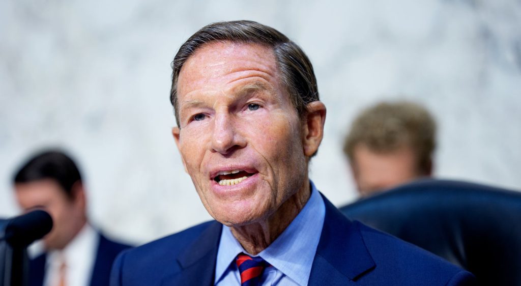251021-richard-blumenthal-zz-8d626a.jpg