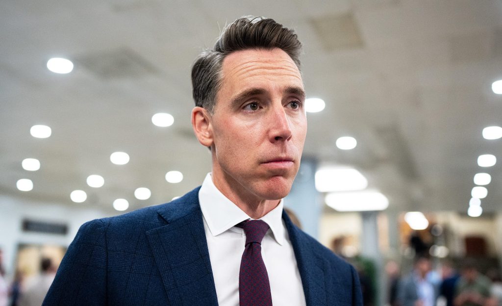 251029-josh-hawley-zz-369664.jpg