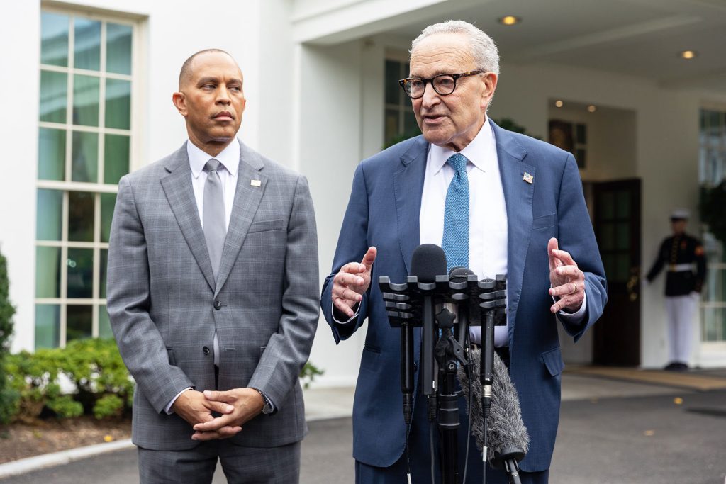 251031-chuck-schumer-hakeem-jeffries-zz-8ca3f7.jpg
