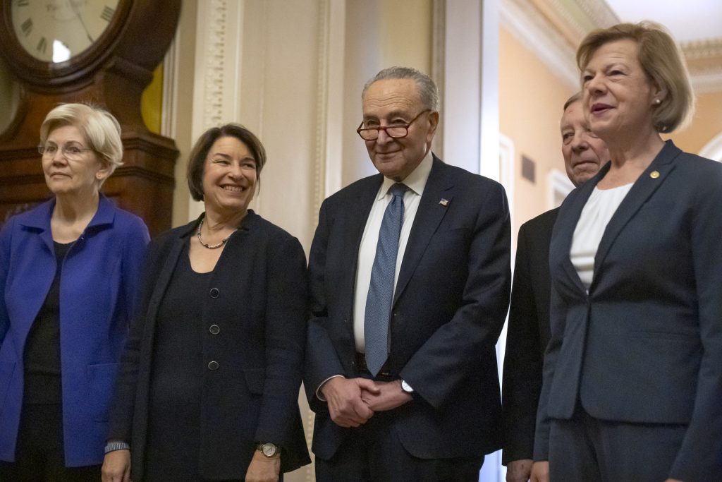 AP24338564484586-ad63ac.jpg