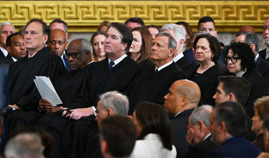 251104-supreme-court-justices-zz-07ca41.jpg